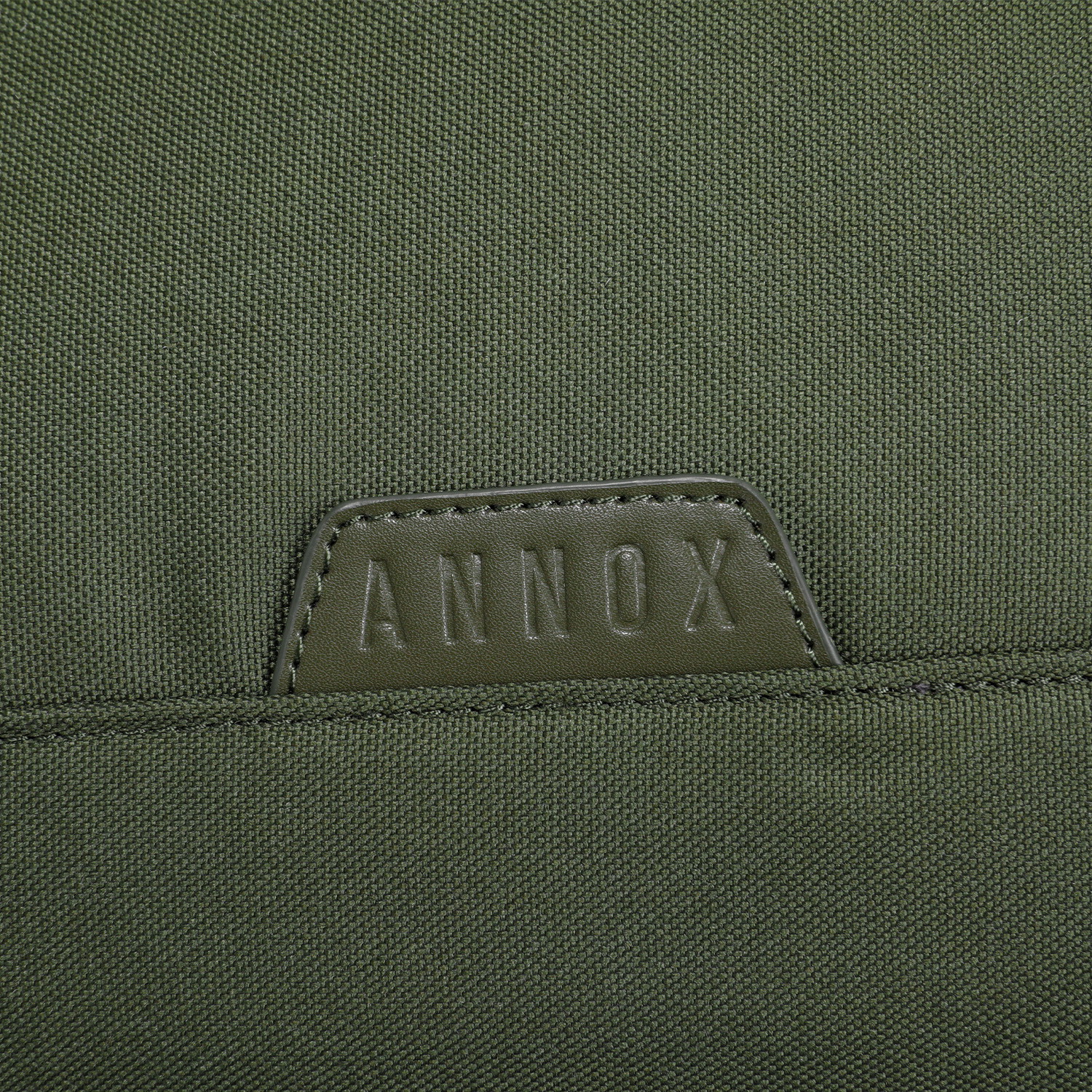Annox Ecosmart Sling Bag – Sac résistant à l’eau en matériau recyclé pour Trottinettes, skateboard et patins à roulettes