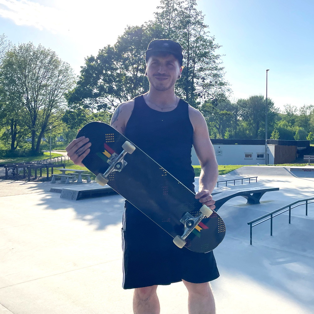 NKX Rasta Royal Skateboard