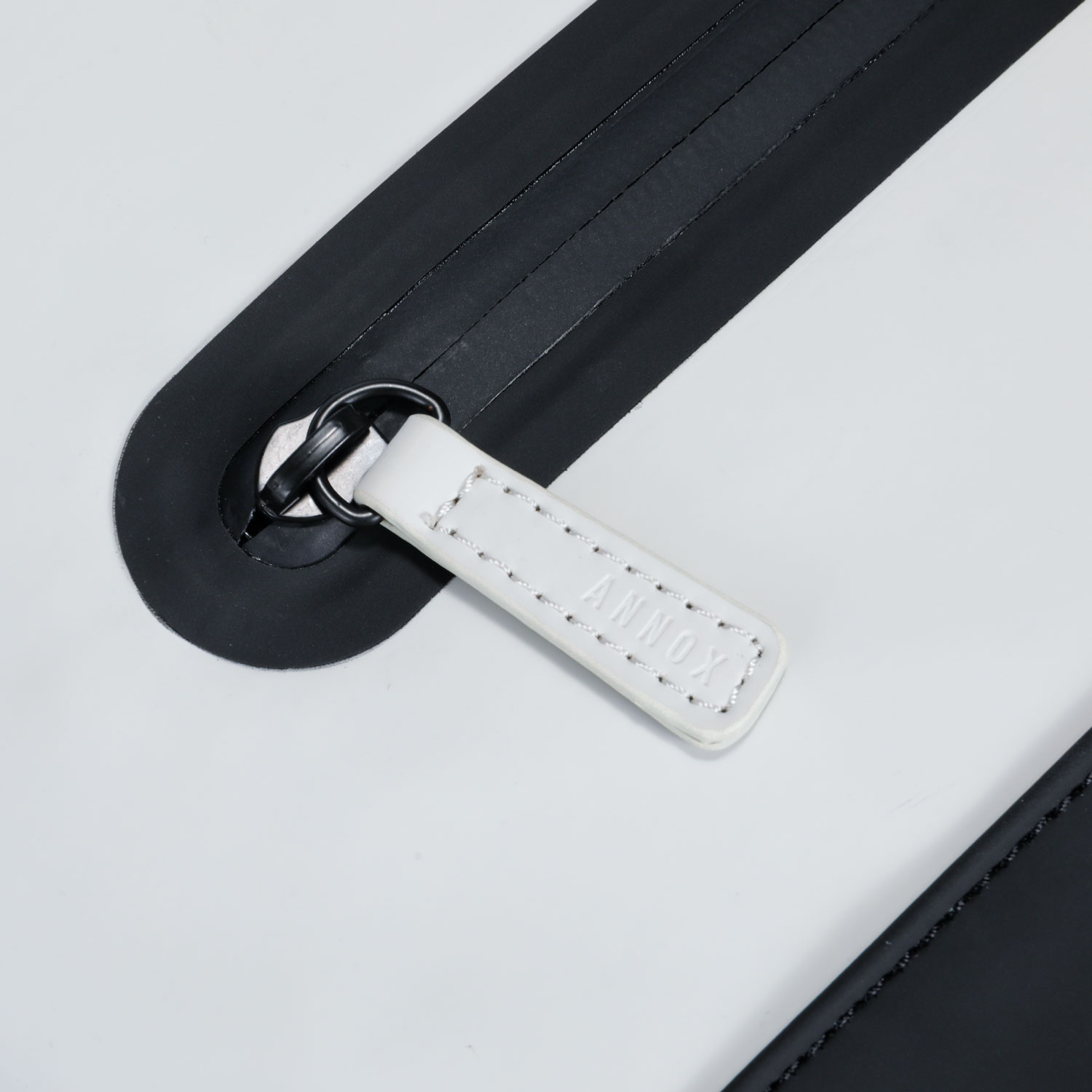 Annox Liteday 13.5L – Sac à dos léger et moderne pour un usage quotidien avec compartiment pour ordinateur portable