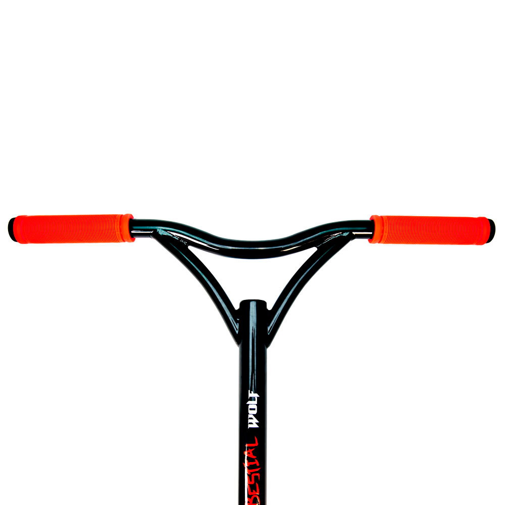 Bestial Wolf Booster B16 Trottinette