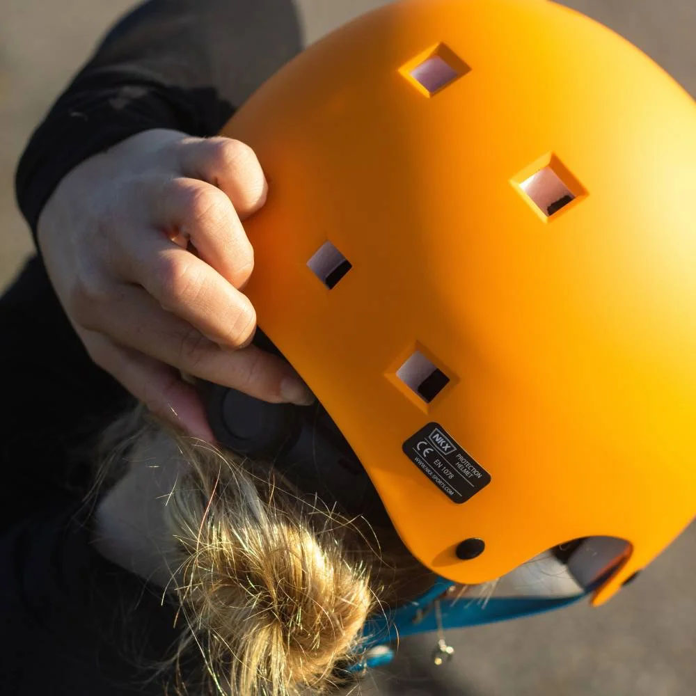 Casque de skate certifié NKX Brain Saver