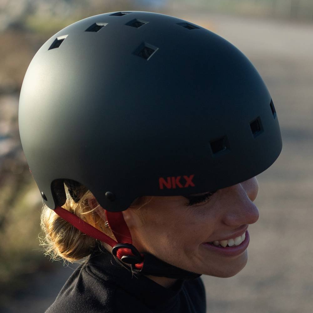 Casque de skate certifié NKX Brain Saver