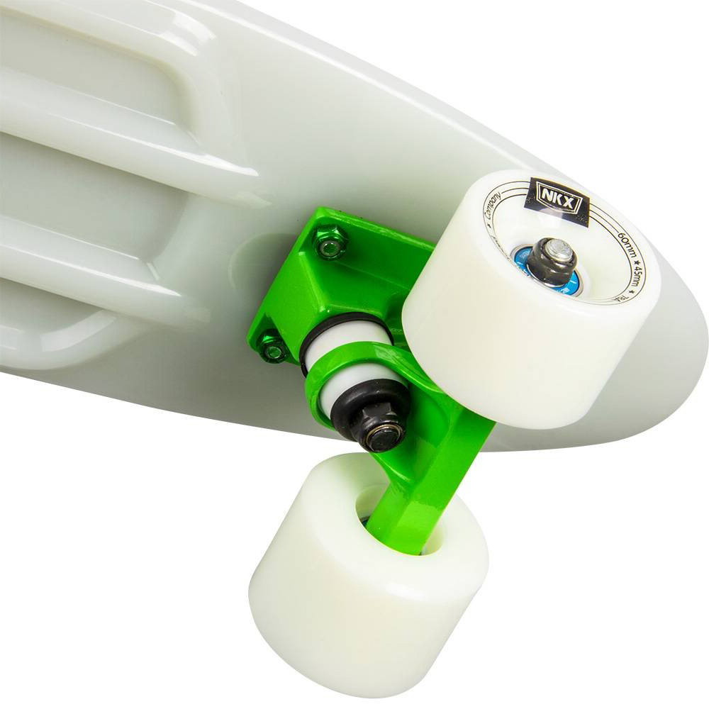 NKX Deluxe Skateboard 22"